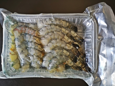 FRESCO Peeled Tiger Prawn Tail On - 26 pieces per tray [SOLD PER TRAY] (1KG Per Unit)